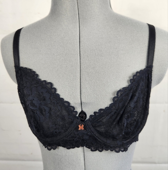 Savage X Fenty Floral Lace Unlined Bra & Cheeky Panty (Small) Set Black 32B - Picture 6 of 12